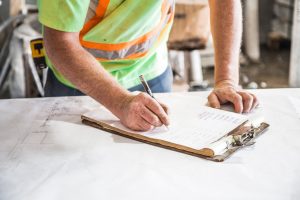 Czy warto wybrać odpowiedniego wykonawcę budowlanego?